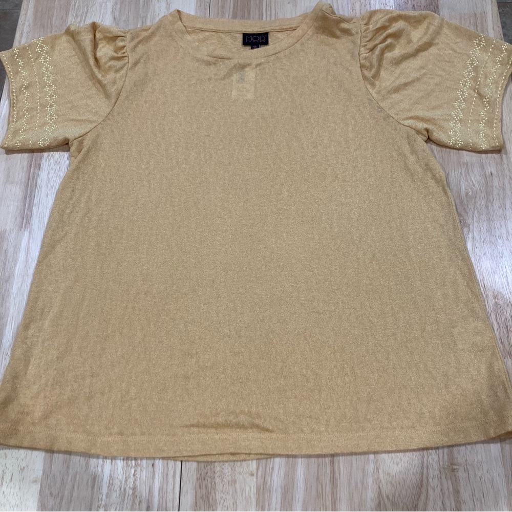 MODLusive Women's Gold Top with Embroidered Puff Sleeve Size XL